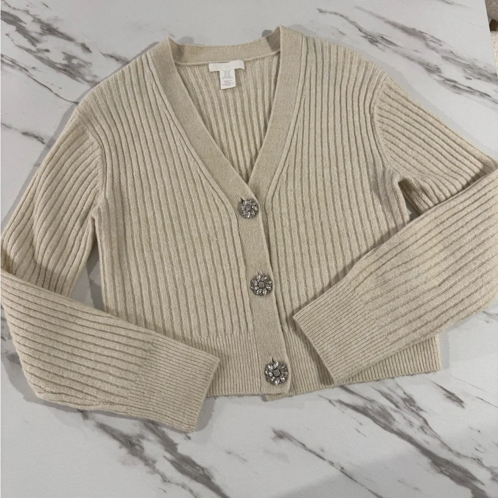 H&M Light Tan Ribbed Sweater - Picture 1 of 6
